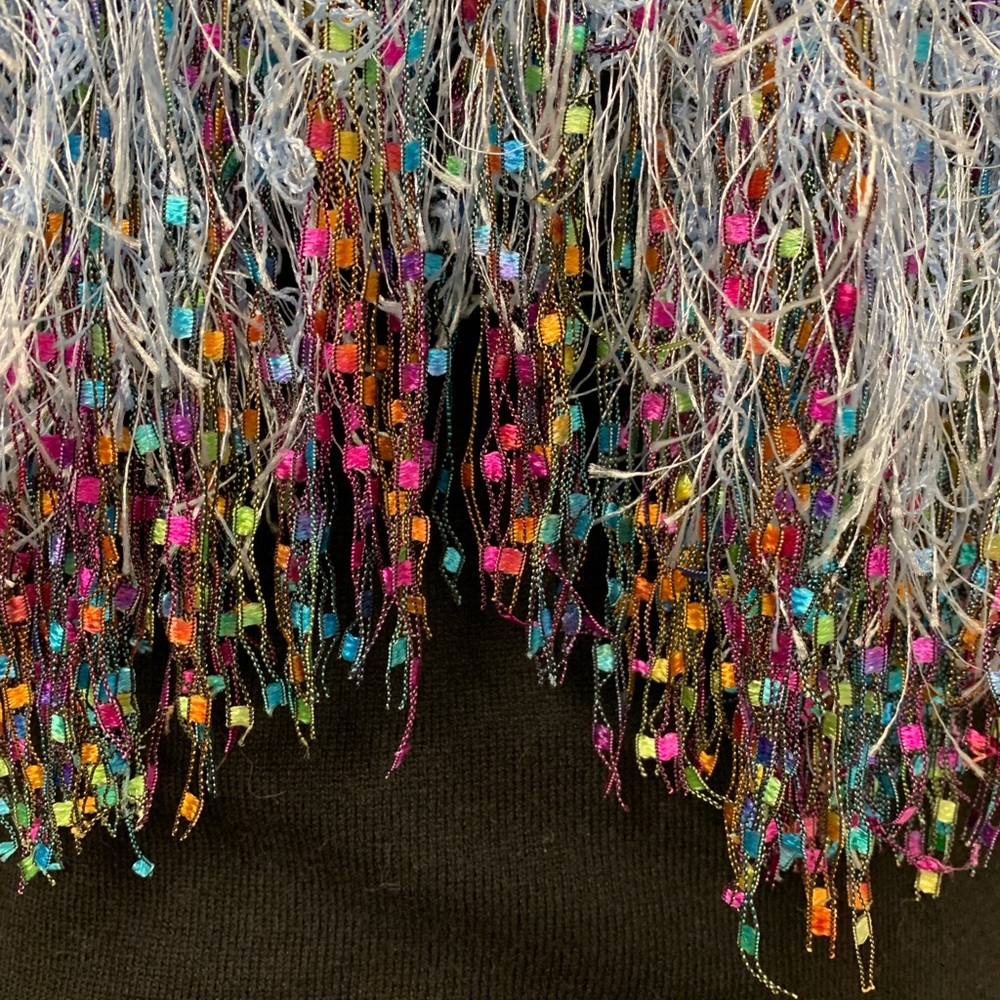 Hand Knit Scarf 🧣 - Picture 5 of 8